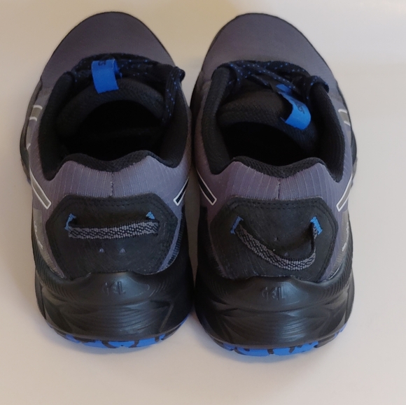 Asics Men's Gray and Blue Athletic Shoes - Picture 2 of 7